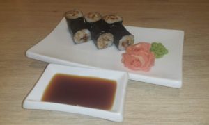 Unagi Maki Sushi Rezept - angerichtet